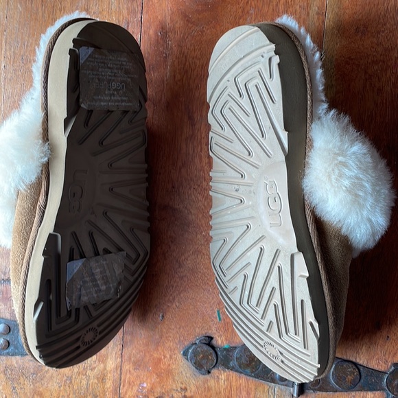 UGG slippers, great condition, my daughter wore these only a few times. Size 3 - Picture 5 of 7